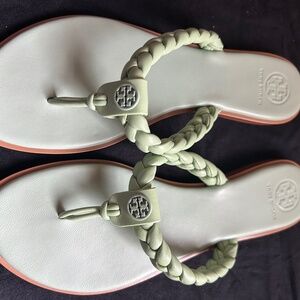 TORY BURCH Braided Benton Thong Leather Sandals Womens Size 8.5